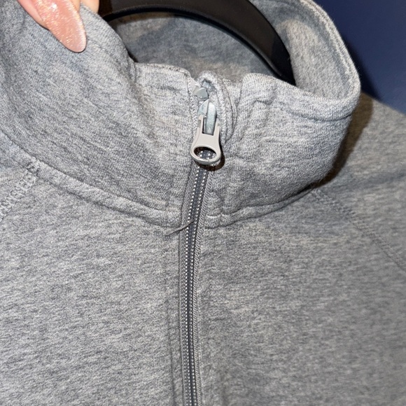 Danskin- Women’s Gray Zip-Up Jacket Size Medium - Picture 10 of 13